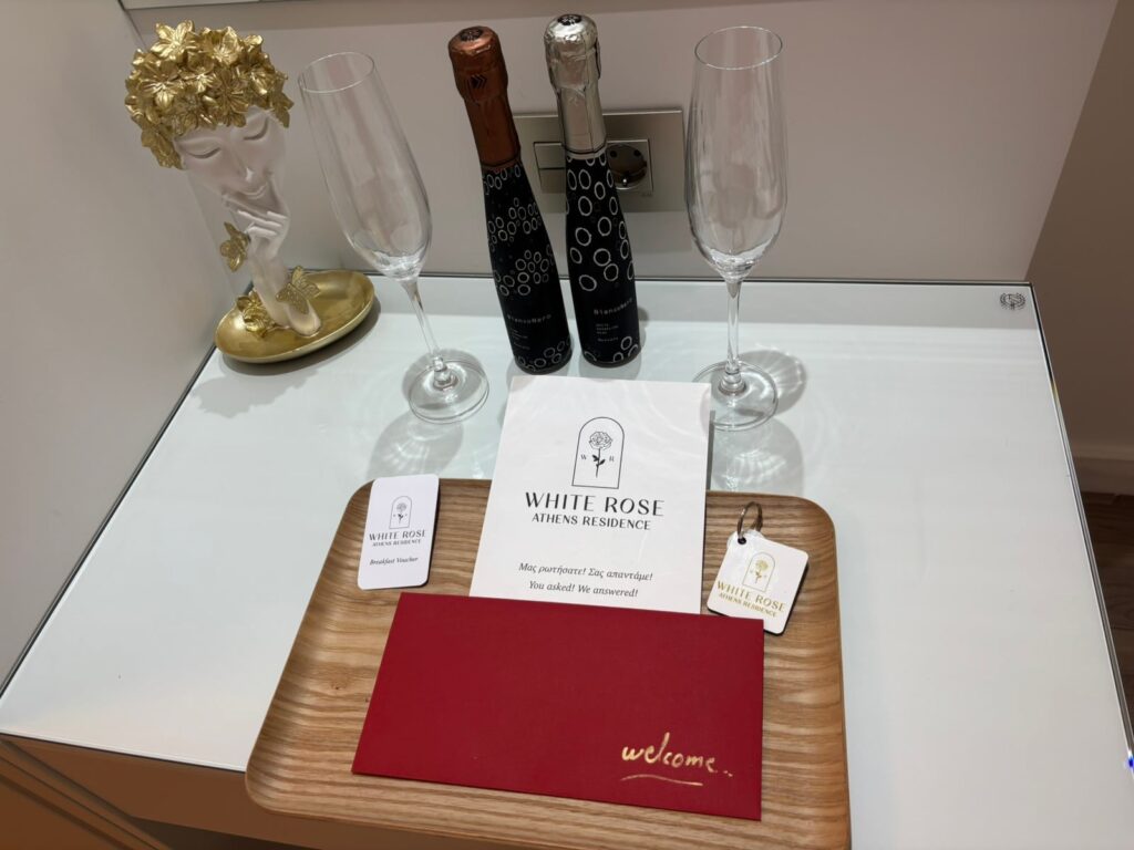 Deluxe Suite 301 - Photo 1