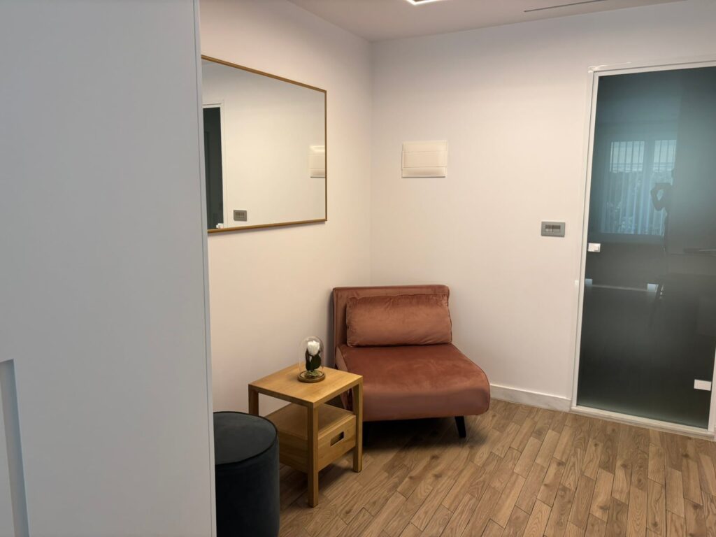 Deluxe Suite 301 - Photo 9