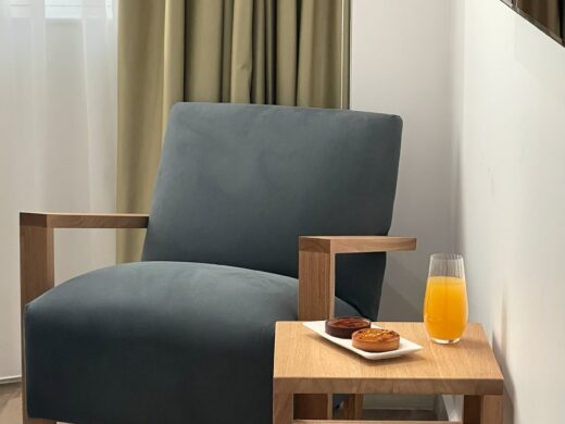 Lux Suite 302 - Photo 1